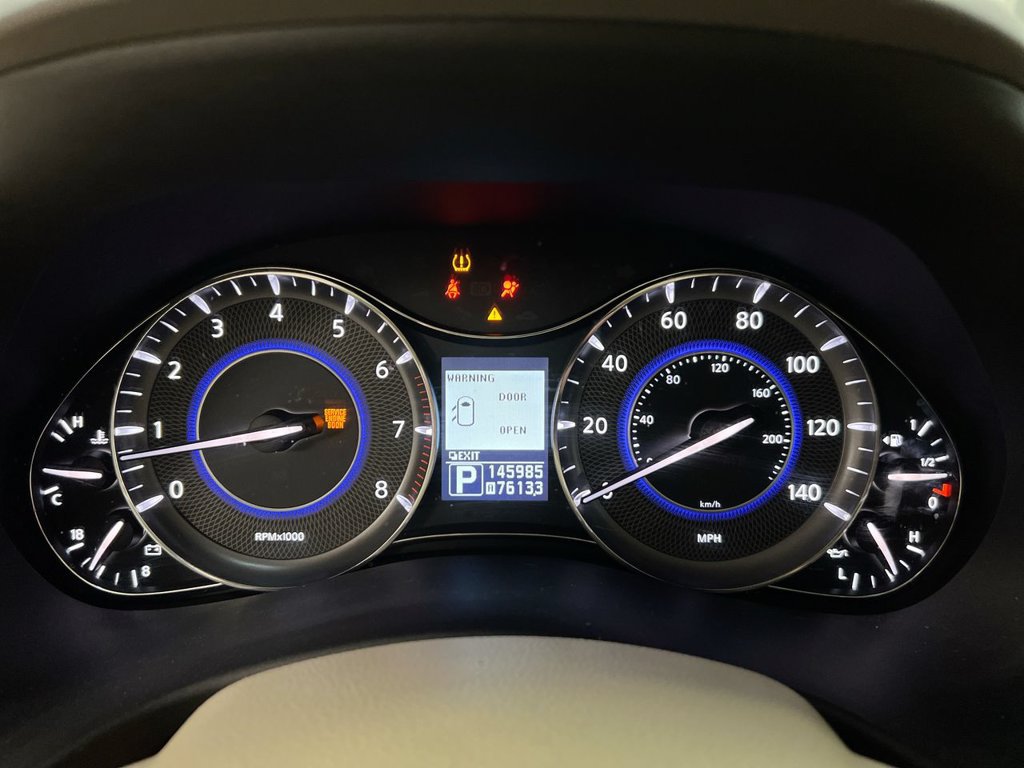 Used 2011 INFINITI QX56 4WD w/ Deluxe Touring Pkg image 12