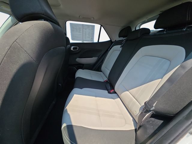 Used 2022 Hyundai Venue SEL FWD image 13