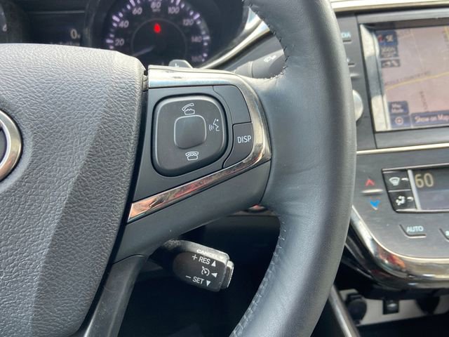 Used 2014 Toyota Avalon Limited FWD image 18