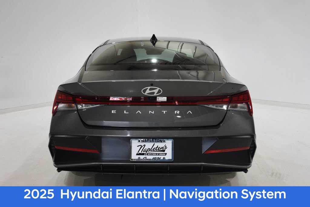 Certified 2025 Hyundai Elantra SEL FWD image 6