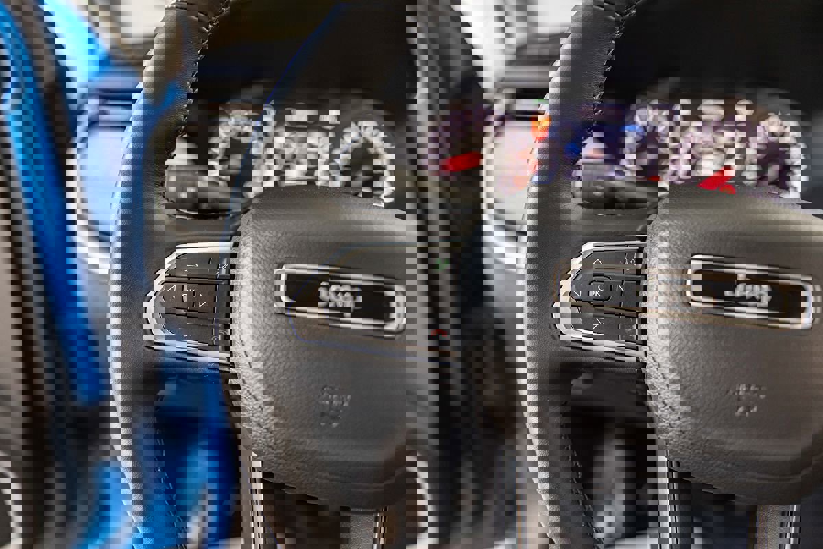 Used 2022 Jeep Compass Latitude image 24