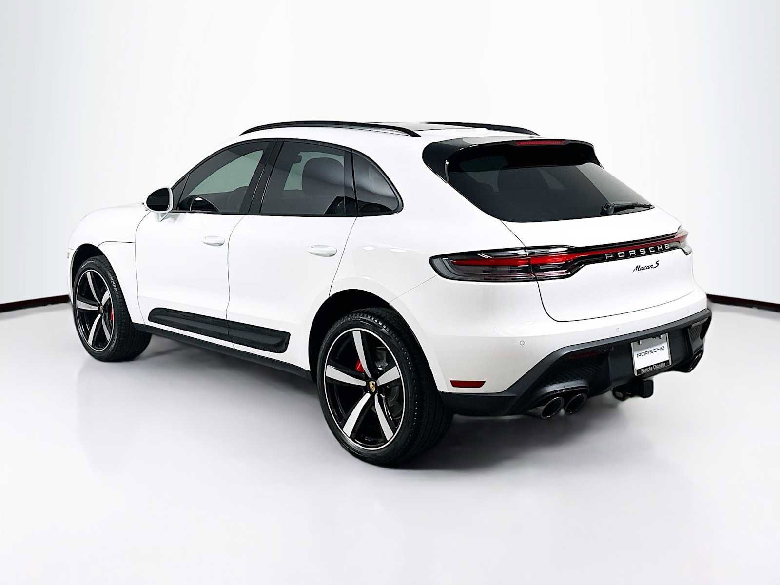 New 2025 Porsche Macan S image 3