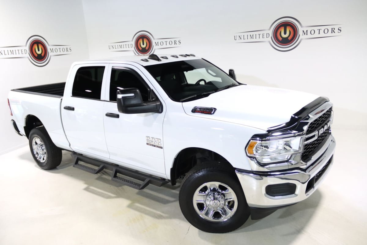 Used 2024 RAM 2500 Tradesman w/ Chrome Appearance Group AWD/4WD image 7