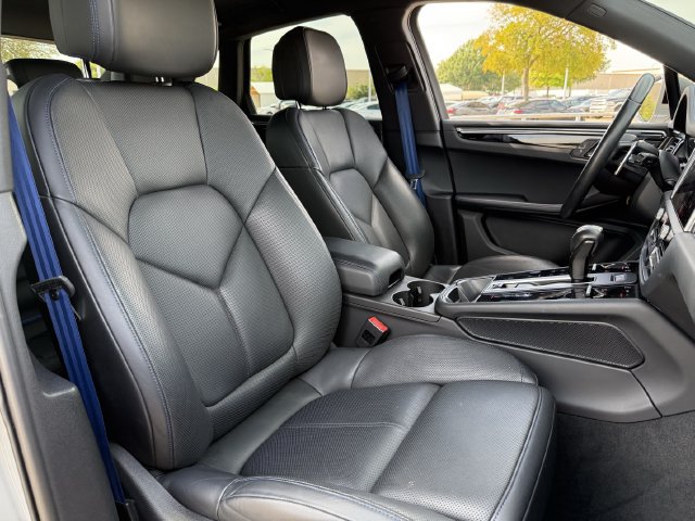 Used 2023 Porsche Macan S w/ Premium Package Plus AWD/4WD image 24