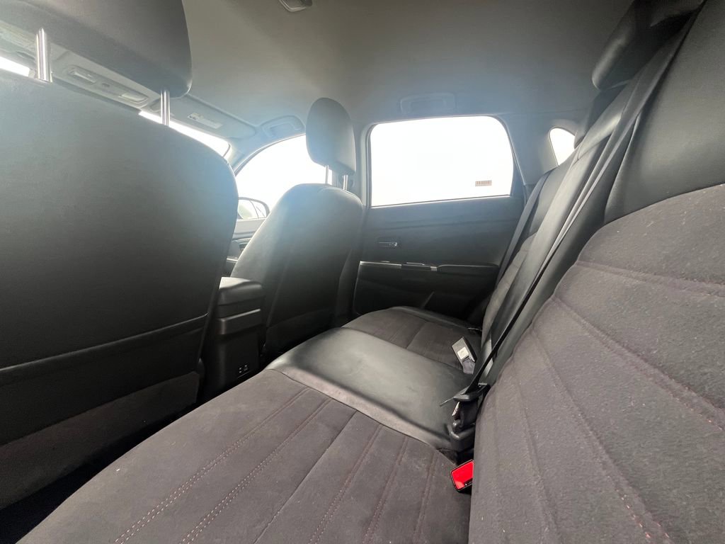 Used 2024 Mitsubishi Outlander Sport ES AWD/4WD image 16