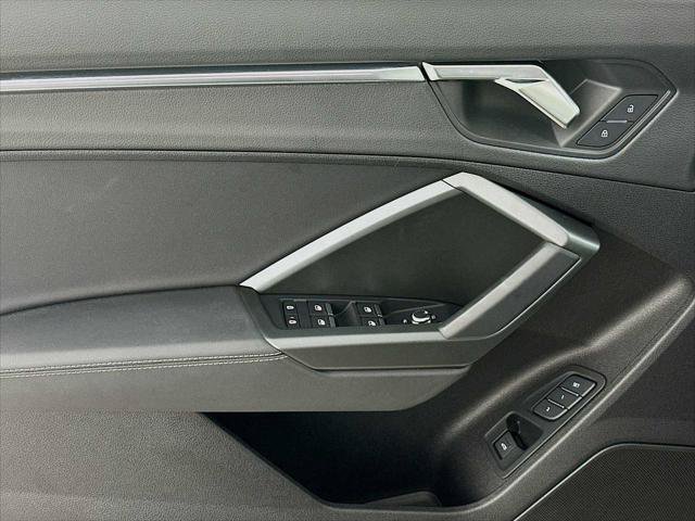 Certified 2024 Audi Q3 2.0T Premium Plus w/ Premium Plus Package AWD/4WD image 17