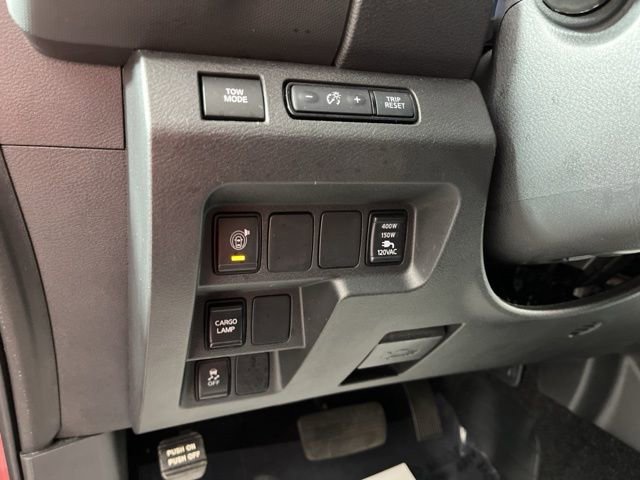 Used 2024 Nissan Frontier SV w/ Technology Package RWD image 30