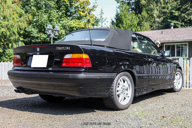 Used 1999 BMW 323i Convertible RWD image 19