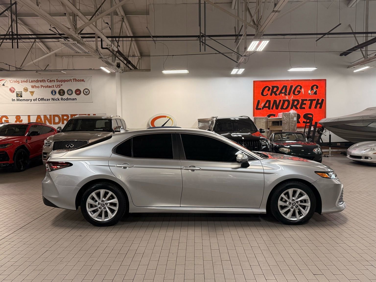 Used 2022 Toyota Camry LE image 4