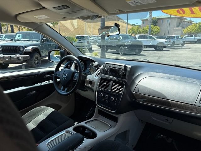 Used 2016 Dodge Grand Caravan SXT FWD image 10