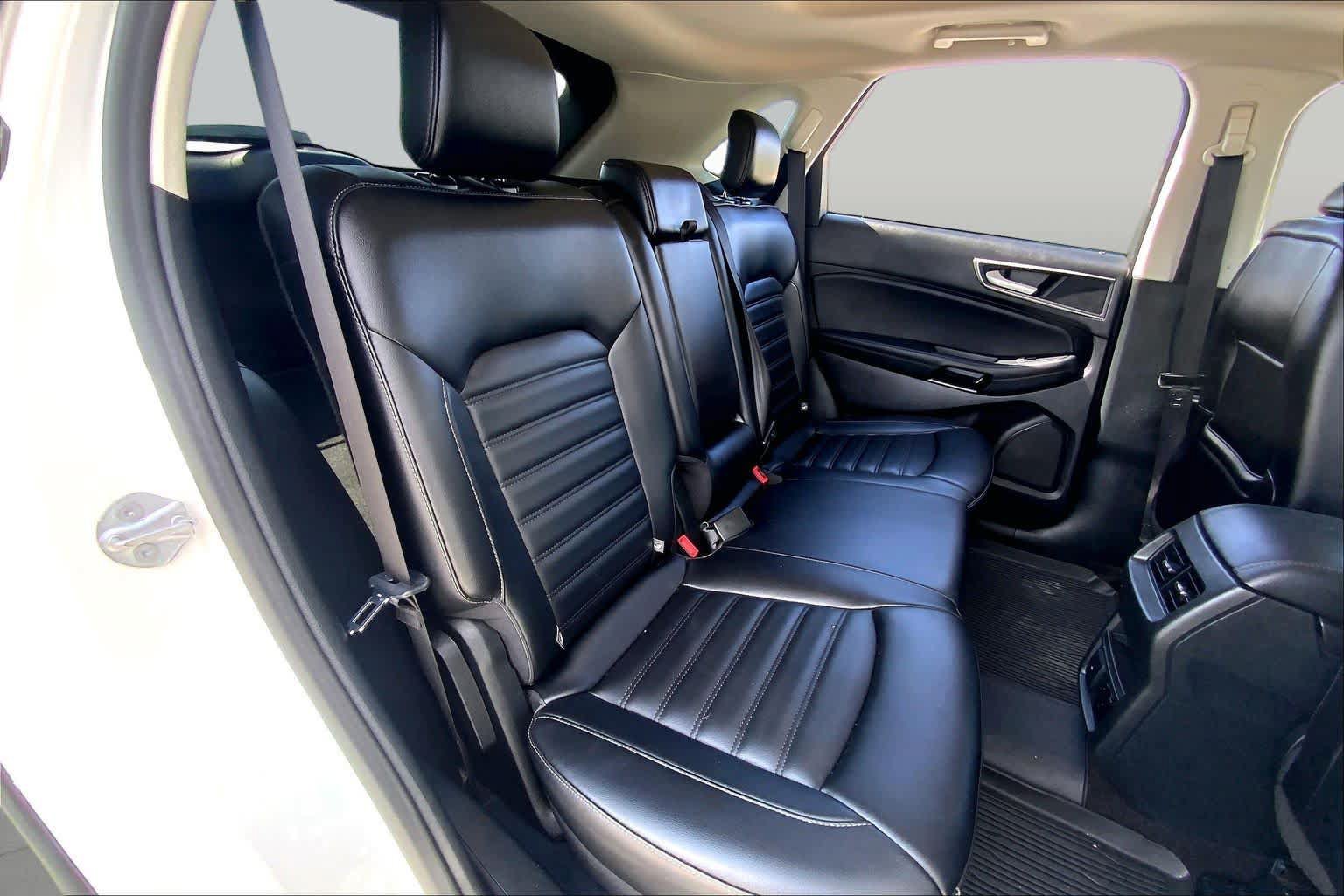 Used 2020 Ford Edge SEL w/ Convenience Package AWD/4WD image 19