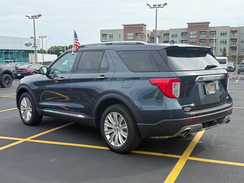 Certified 2023 Ford Explorer Limited w/ Limited Technology Package AWD/4WD image 8