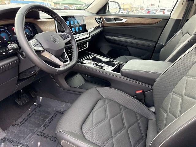 Certified 2025 Volkswagen Atlas SE image 12