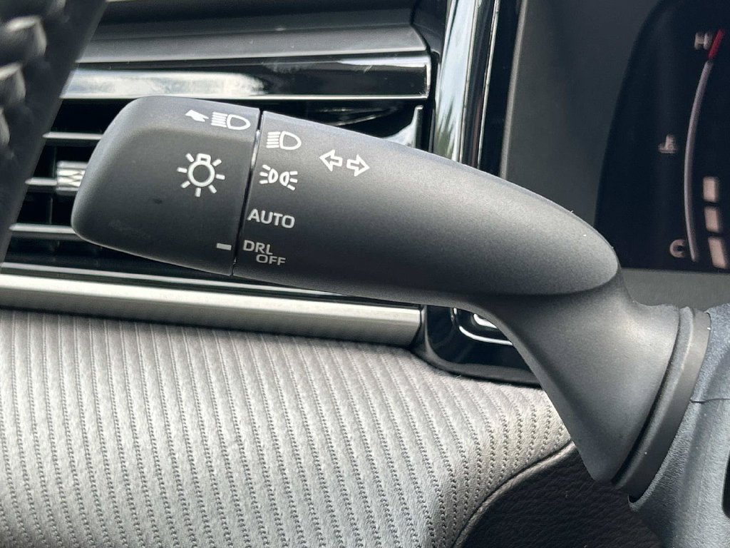 New 2026 Toyota Camry SE w/ Convenience Package FWD image 34