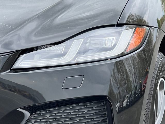 Used 2021 Jaguar F-PACE S AWD/4WD image 40