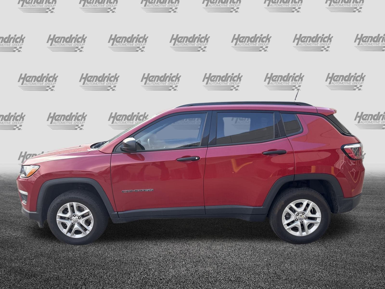 Used 2018 Jeep Compass Sport image 7