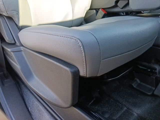 New 2026 Ford F350 XL w/ XL Chrome Package image 33