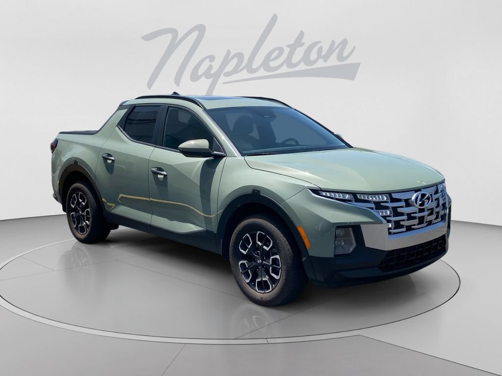 Used 2024 Hyundai Santa Cruz SEL w/ Activity Package FWD image 3