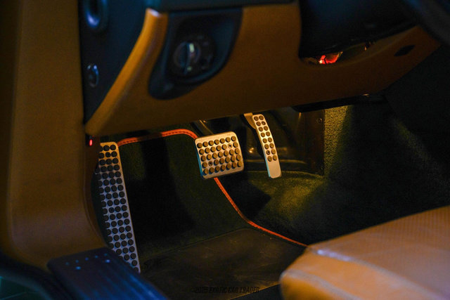 Used 2006 Aston Martin DB9 Volante image 36