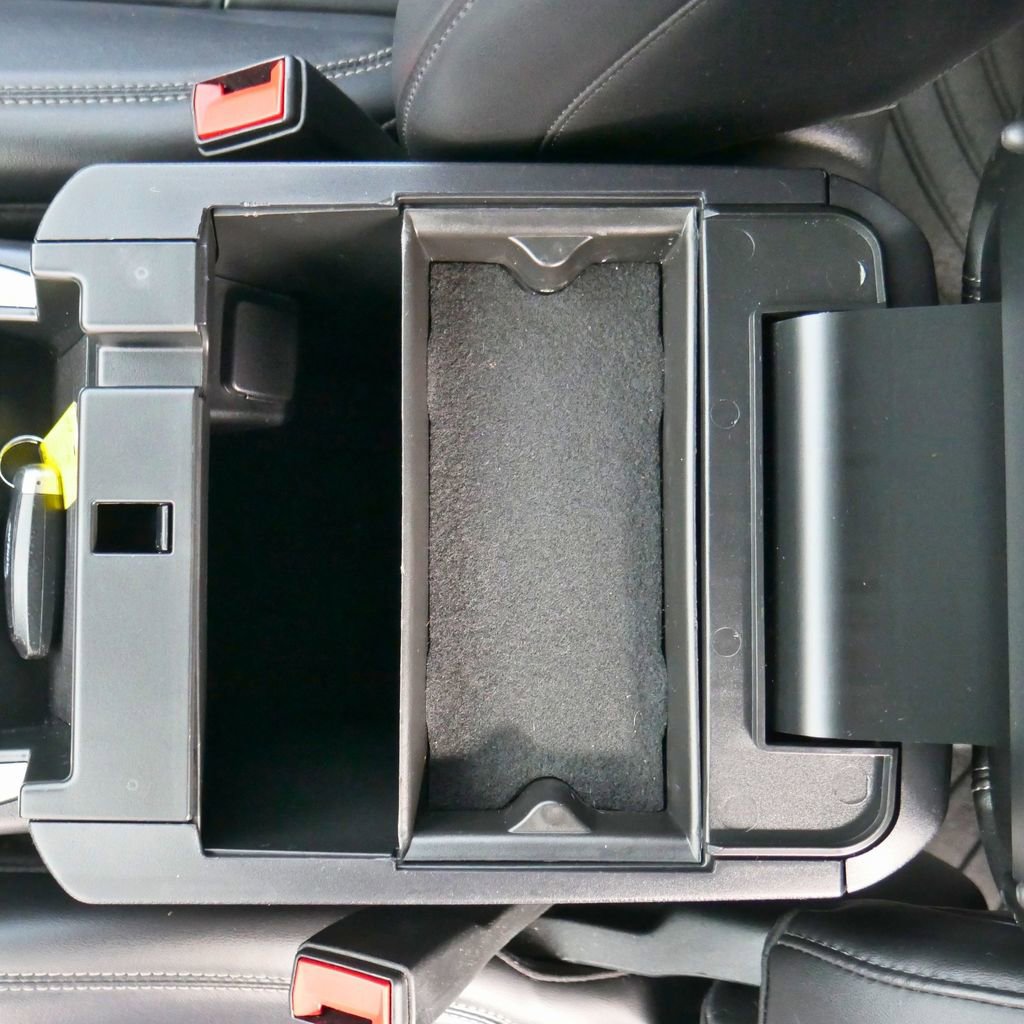 Used 2021 Ford Explorer XLT w/ Equipment Group 202A image 29