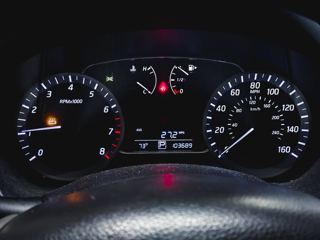 Used 2015 Nissan Sentra SV w/ Cold Weather Package FWD image 25