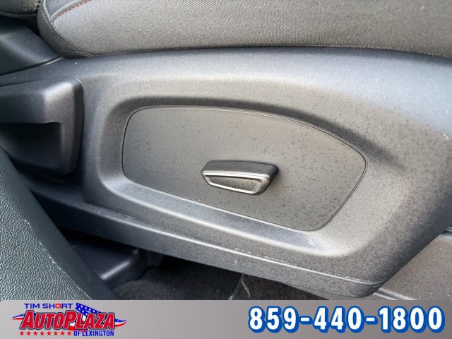 Used 2025 Ford Explorer Active AWD/4WD image 30