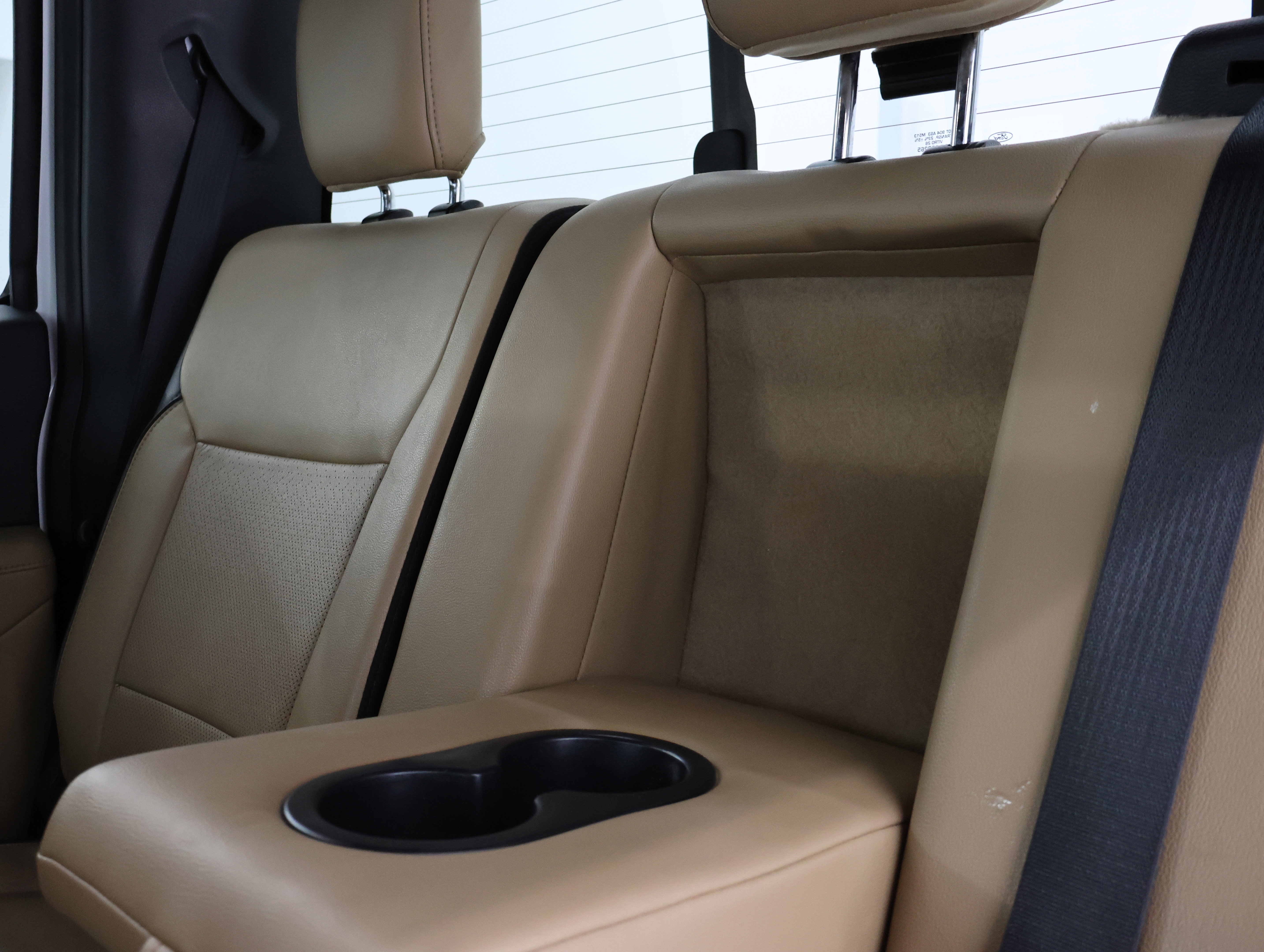 Used 2023 Ford F350 Lariat w/ FX4 Off-Road Package image 40