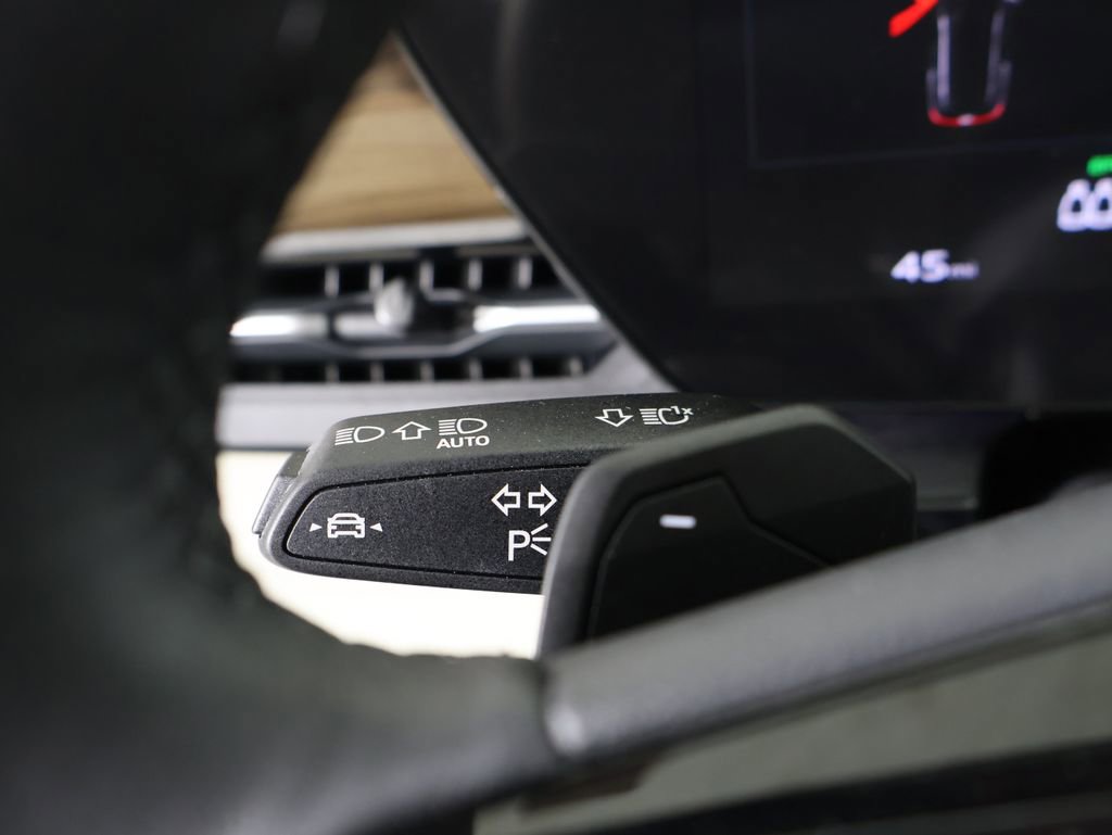 Used 2025 Audi Q6 e-tron Premium Plus w/ Premium Plus image 31