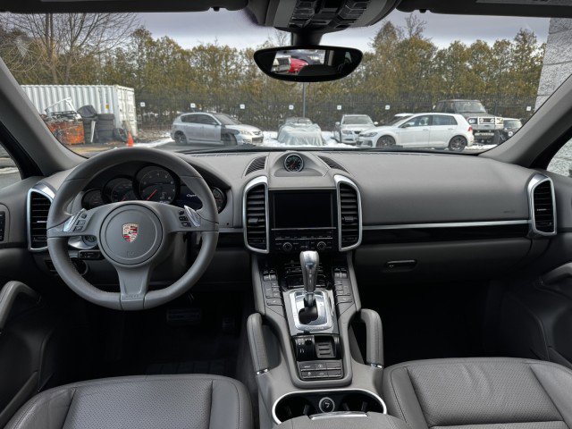Used 2013 Porsche Cayenne image 22