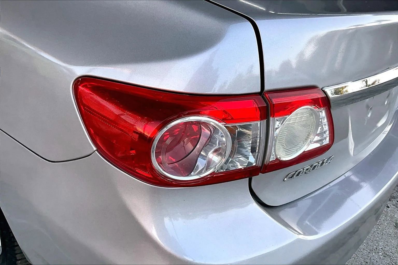 Used 2011 Toyota Corolla LE FWD image 19