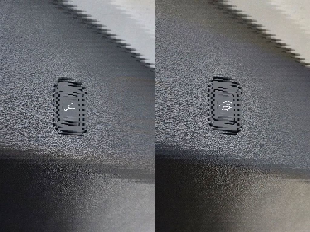 New 2026 Cadillac Optiq Luxury 1 w/ LPO, Floor Liner Package image 32