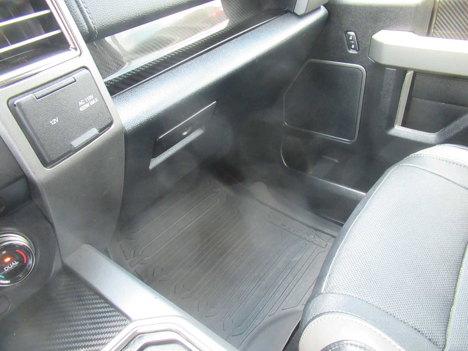 Used 2018 Ford F150 Raptor w/ Equipment Group 802A Luxury image 37