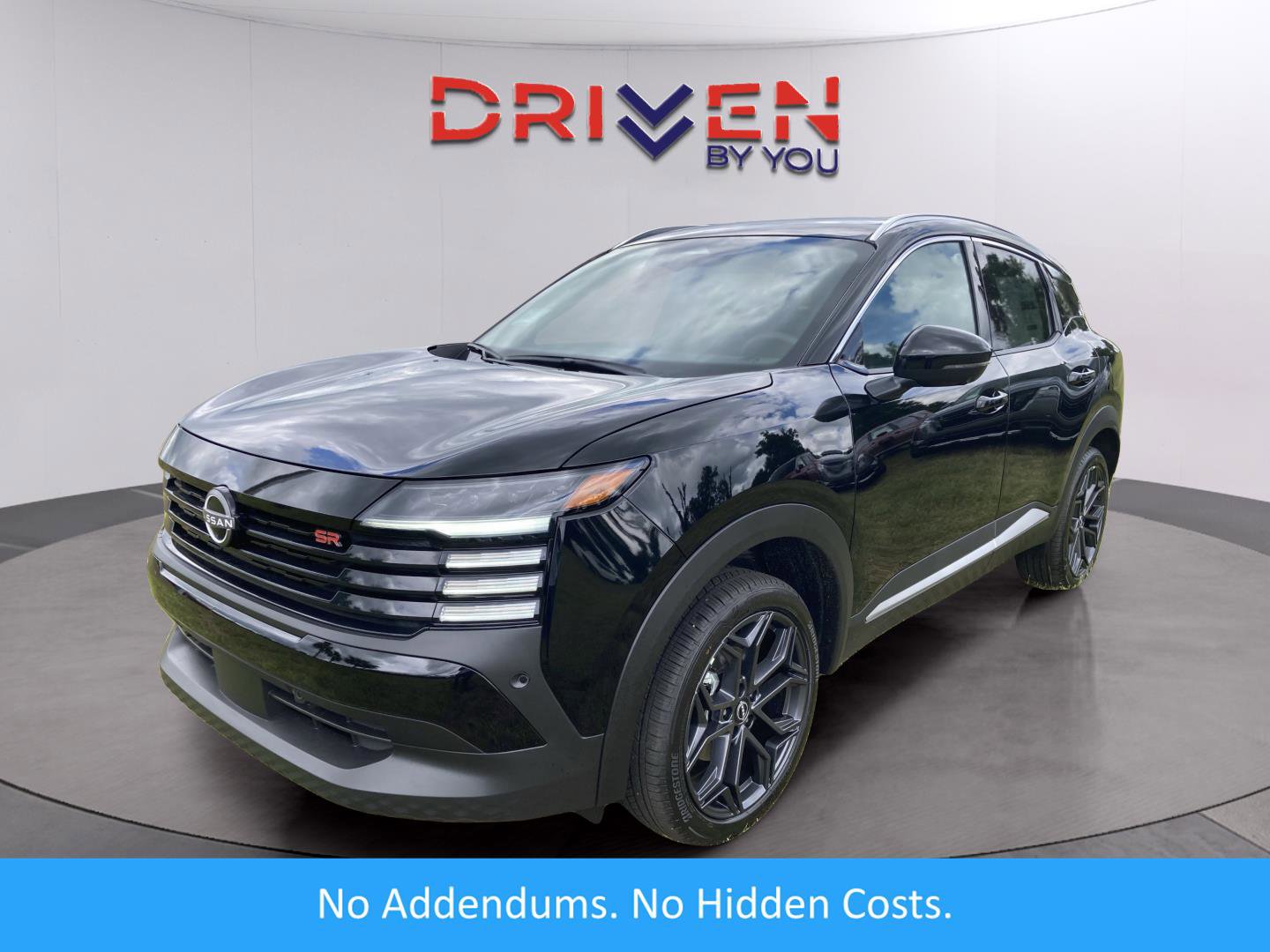 New 2025 Nissan Kicks SR image 1