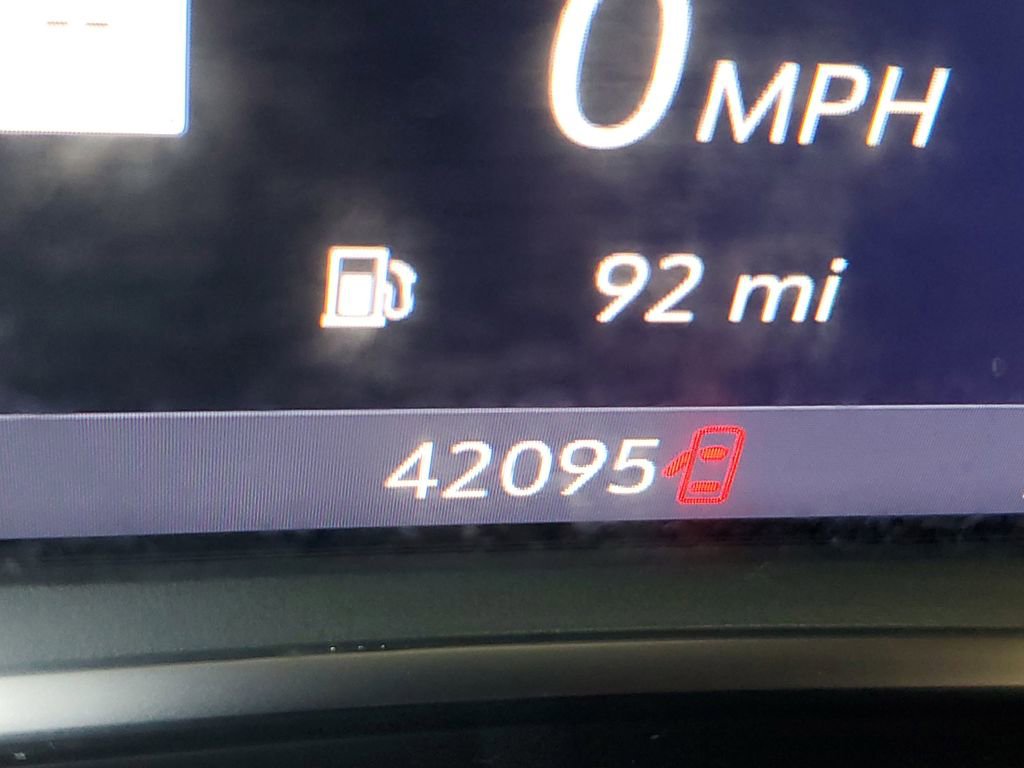 Used 2022 Chevrolet Equinox LT image 32