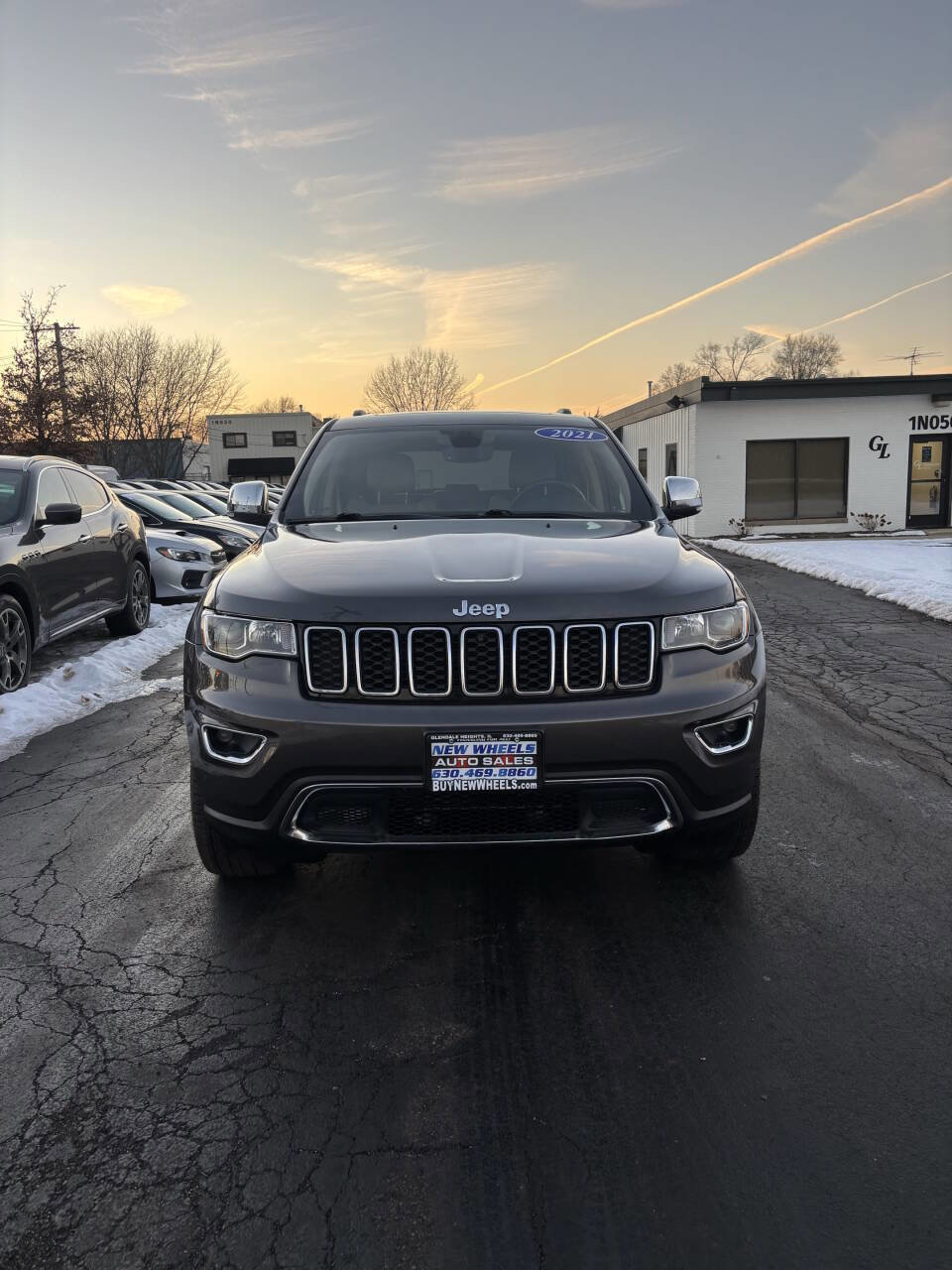 Used 2021 Jeep Grand Cherokee Limited image 2