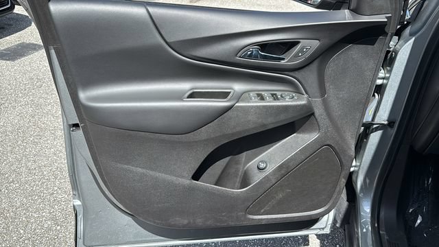 Used 2024 Chevrolet Equinox LT FWD image 18