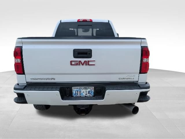 Used 2019 GMC Sierra 2500 Denali w/ Duramax Plus Package AWD/4WD image 4