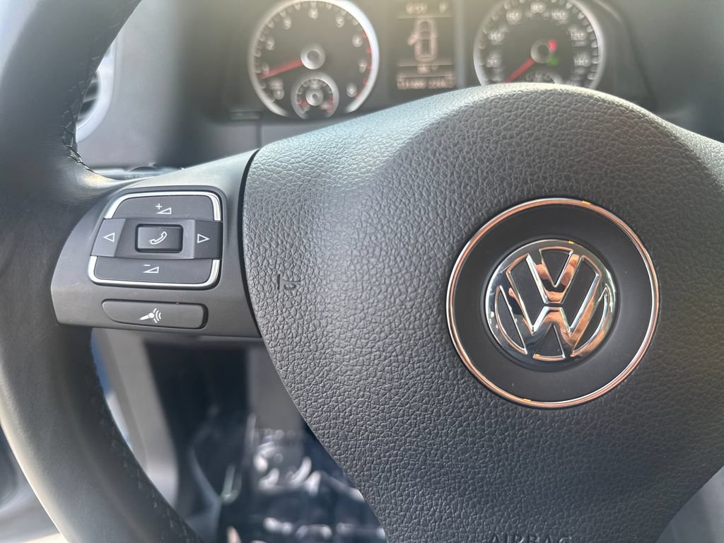 Used 2017 Volkswagen Tiguan S FWD image 22