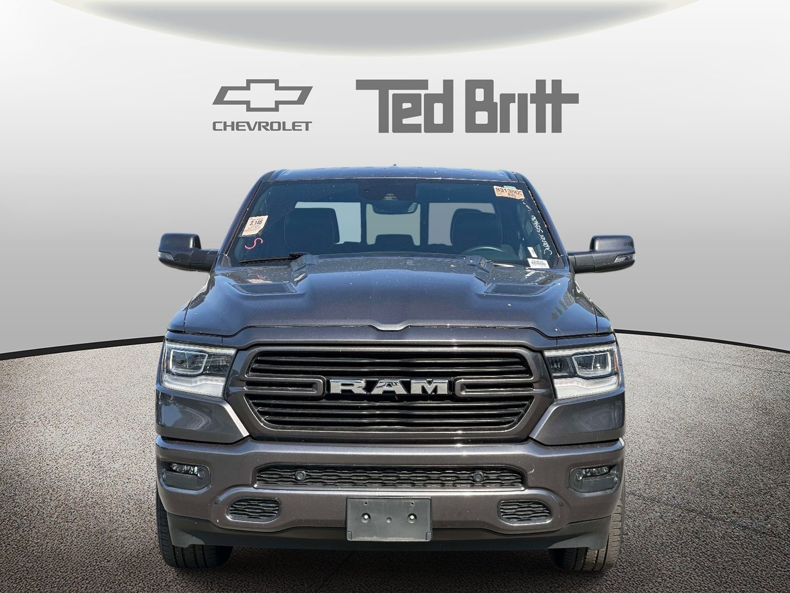 Used 2023 RAM 1500 Laramie AWD/4WD image 2