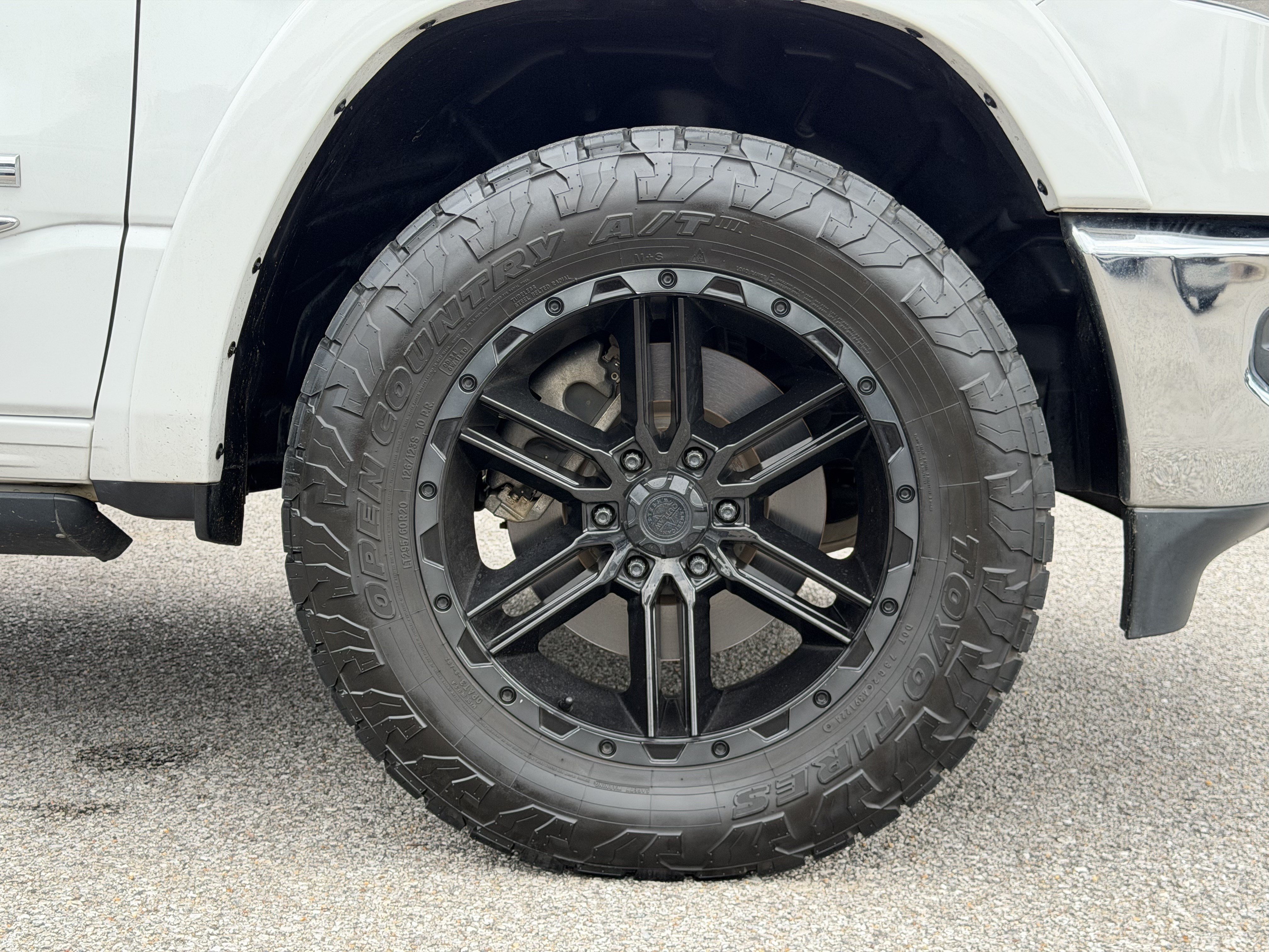 Used 2019 RAM 1500 Limited w/ Protection Group AWD/4WD image 13