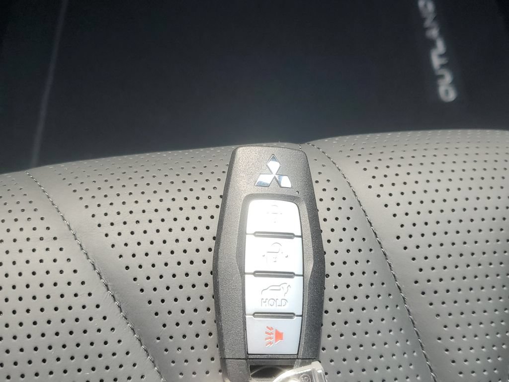New 2026 Mitsubishi Outlander SEL AWD/4WD image 32