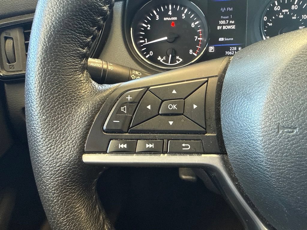 Used 2020 Nissan Rogue SL AWD/4WD image 17