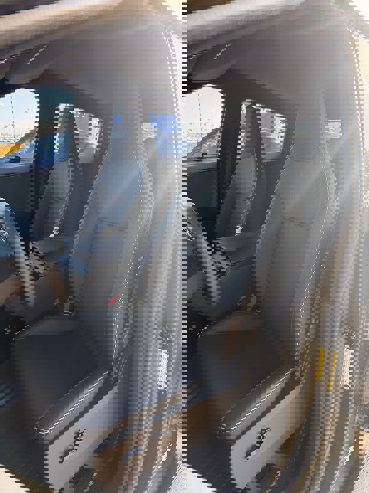 Used 2024 Tesla Cybertruck AWD Crew Cab image 9