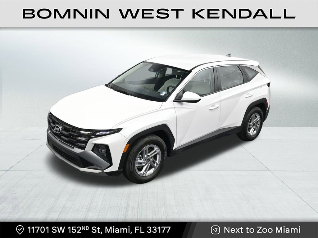 Used 2025 Hyundai Tucson SE image 13