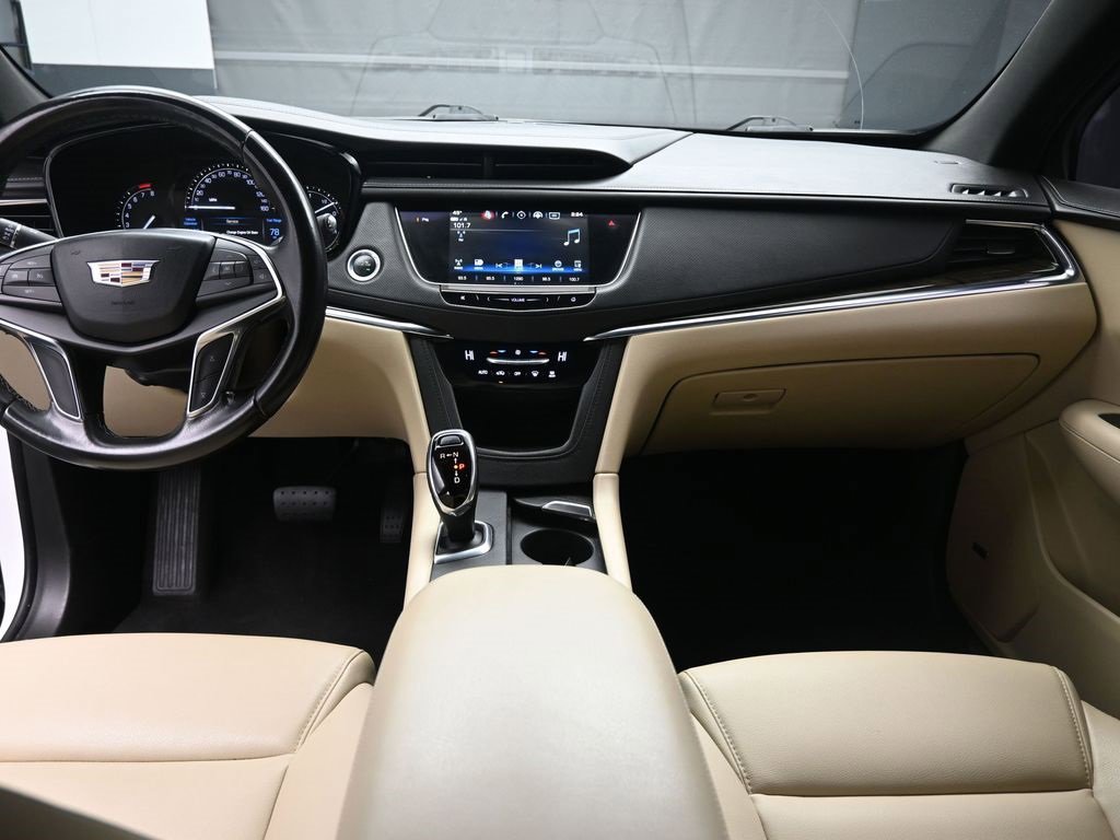 Used 2018 Cadillac XT5 FWD w/ LPO, Wheel Lock Package image 9