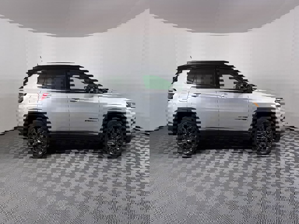 Used 2026 Jeep Compass Limited image 14