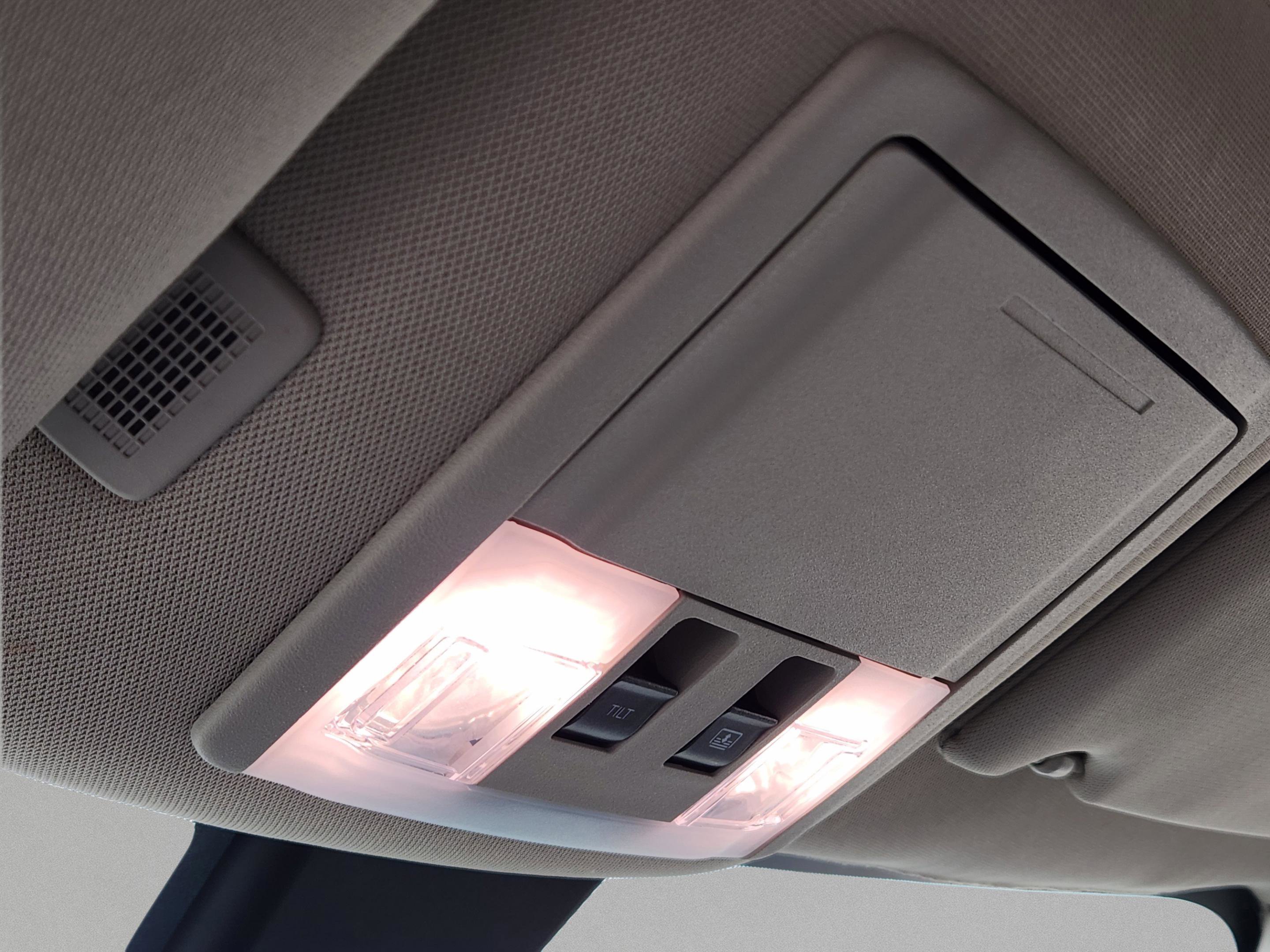 Used 2013 Lincoln MKX AWD image 21