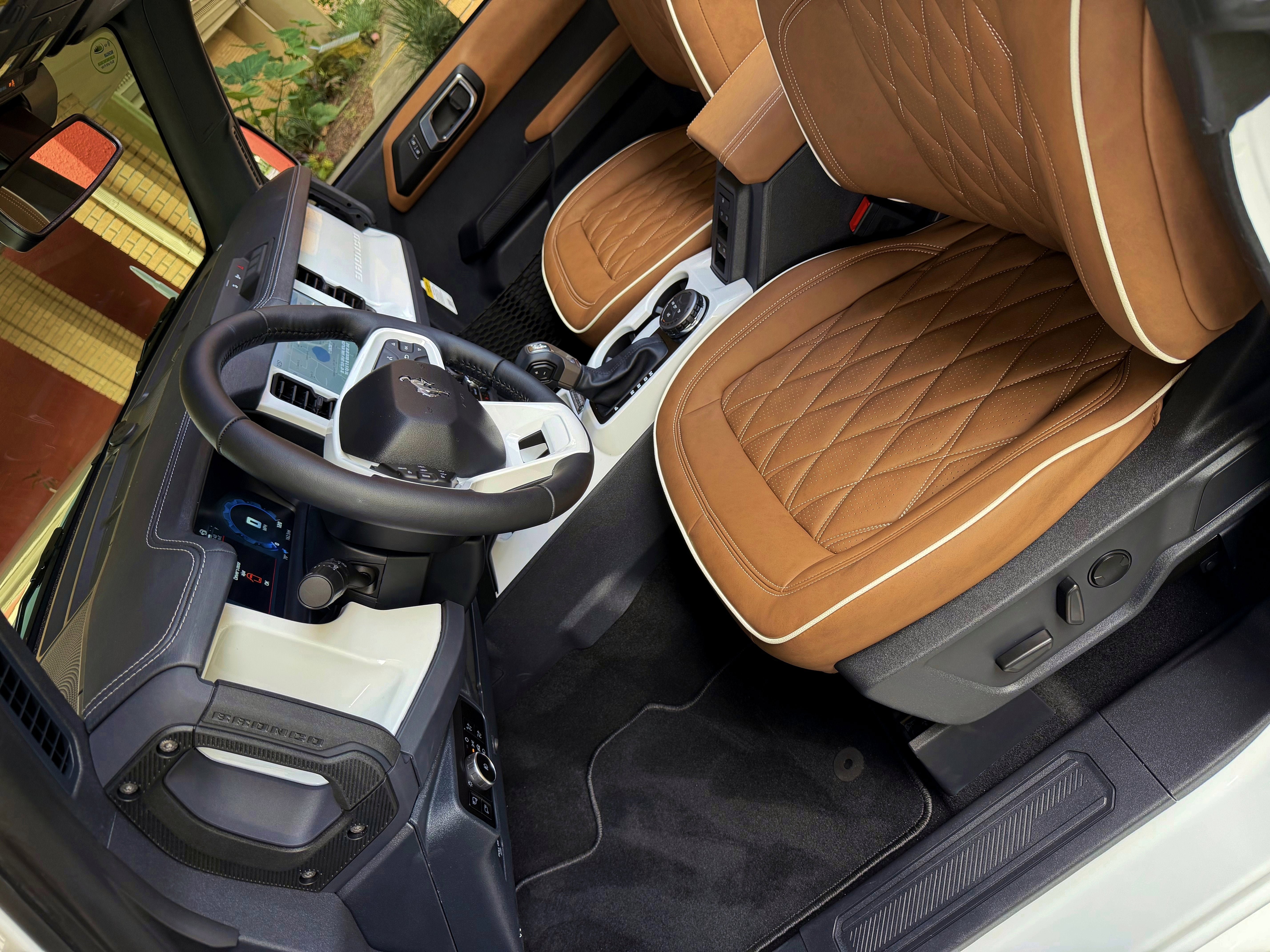Used 2025 Ford Bronco Outer Banks AWD/4WD image 18