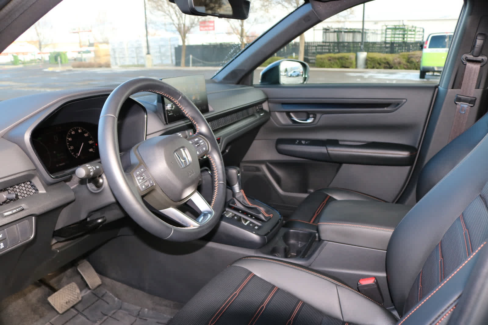 Used 2025 Honda CR-V Sport-L image 6