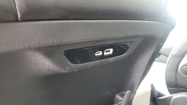 Certified 2024 Chrysler Pacifica Touring-L image 27